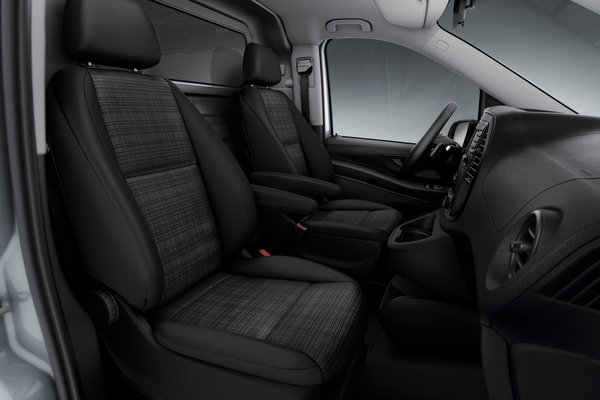 2016 Mercedes-Benz Metris cargo van Interior