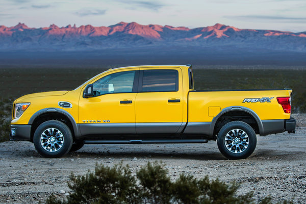 2016 Nissan Titan XD Crew Cab