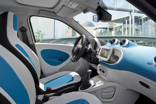 2016 Smart fortwo Interior