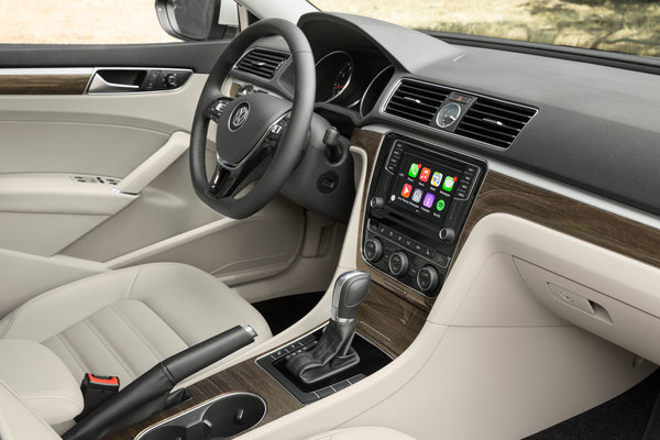 2016 Volkswagen Passat Instrumentation