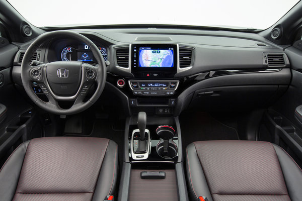 2017 Honda Ridgeline Interior