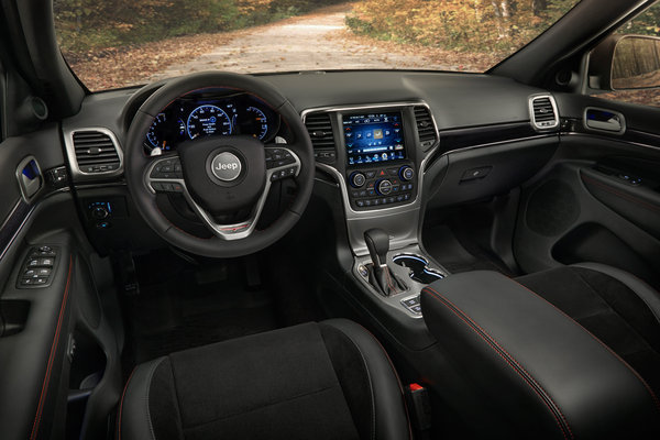 2017 Jeep Grand Cherokee Trailhawk Interior