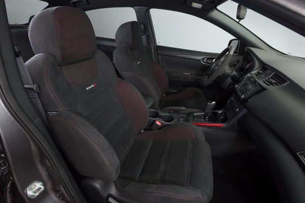 2017 Nissan Sentra NISMO Interior