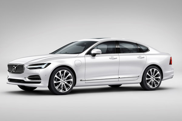 2017 Volvo S90