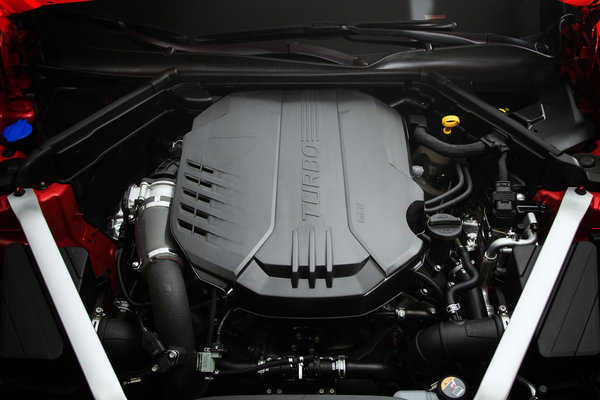 2018 Kia Stinger Engine