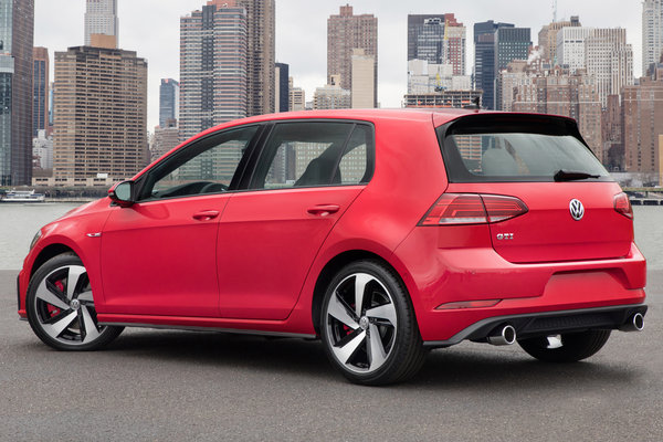 2018 Volkswagen GTI 5d