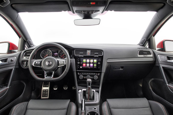 2018 Volkswagen GTI 5d Interior