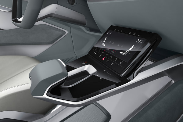 2017 Audi e-tron Sportback Instrumentation