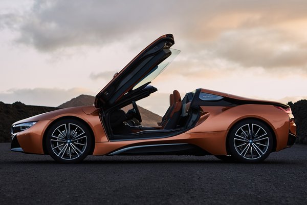 2019 BMW i8 Roadster