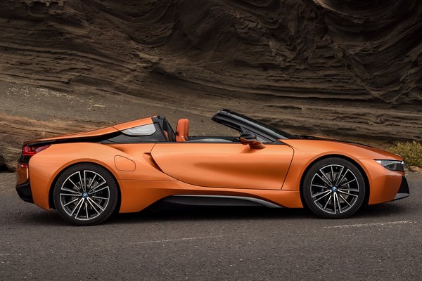 2019 BMW i8 Roadster