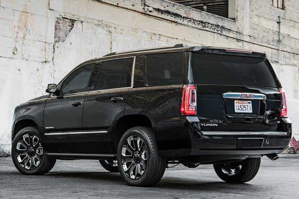 2018 GMC Yukon Denali Ultimate Black Edition