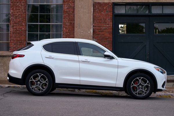 2018 Alfa Romeo Stelvio Ti Lusso