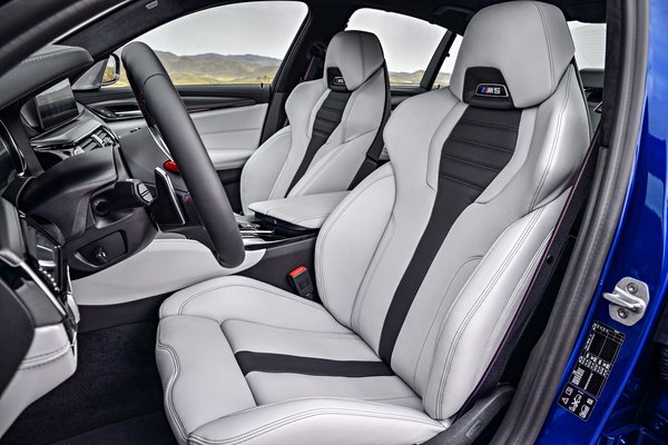 2018 BMW 5-Series M5 sedan Interior