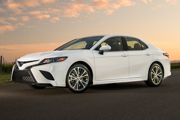 2018 Toyota Camry SE