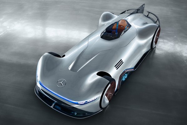 2018 Mercedes-Benz EQ Silver Arrow