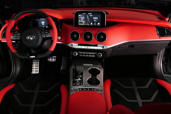 2018 Kia DUB Stinger Interior