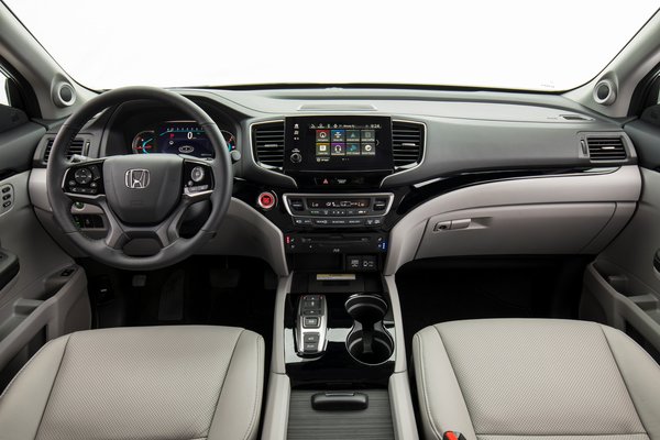 2019 Honda Pilot Elite Interior