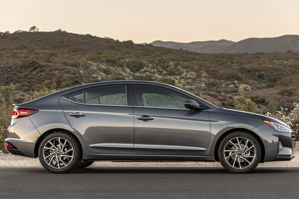 2019 Hyundai Elantra sedan