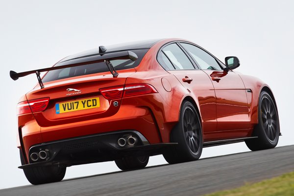 2019 Jaguar XE SV Project 8