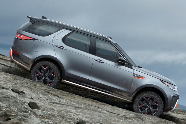 2019 Land Rover Discovery SVX