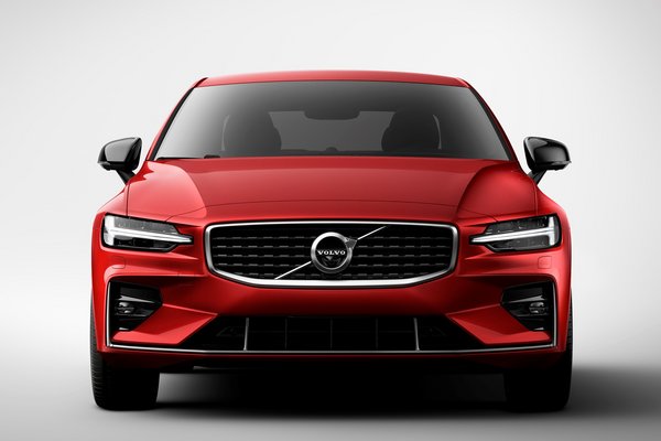 2019 Volvo S60 R-Design