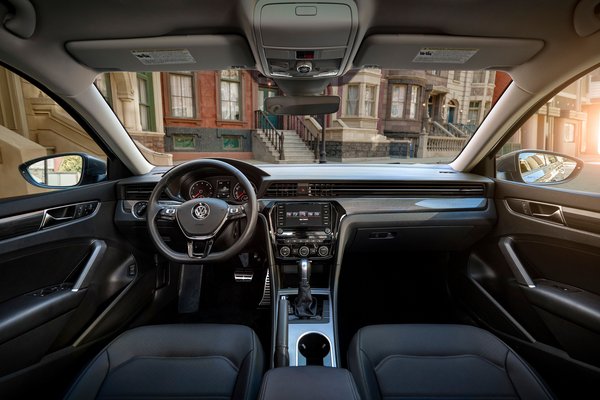 2020 Volkswagen Passat Interior