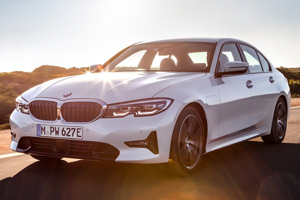 2020 BMW 3-Series sedan 330e