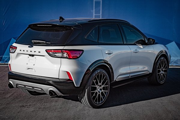 2019 Ford Escape Sport Hybrid by Air Design USA