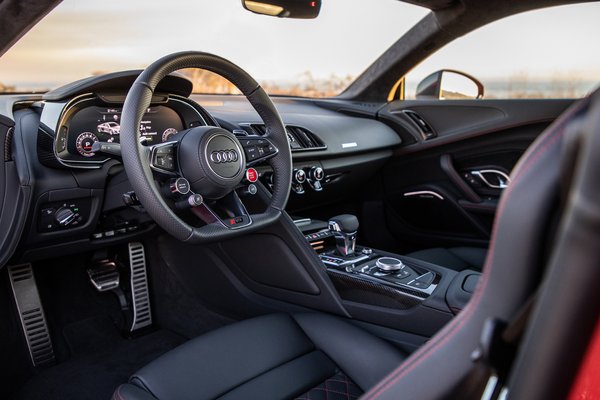 2020 Audi R8 Interior