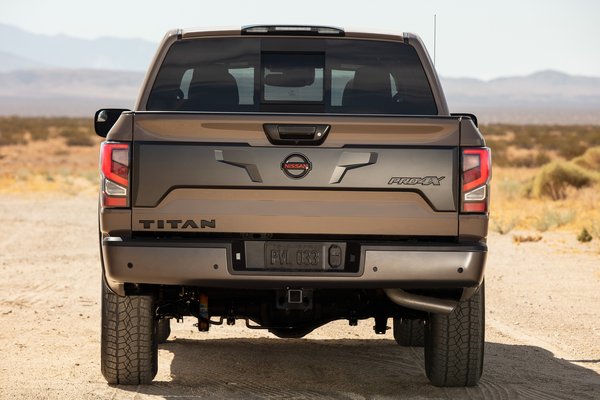 2020 Nissan Titan PRO-4X Crew Cab