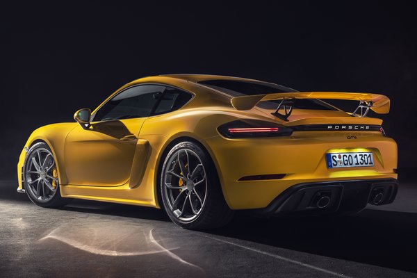 2020 Porsche 718 Cayman GT4