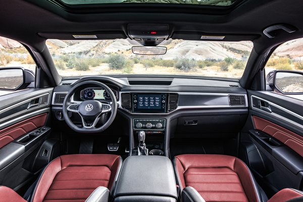 2020 Volkswagen Atlas Cross Sport Interior