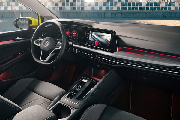 2020 Volkswagen Golf Interior