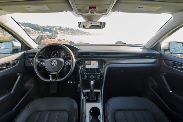 2020 Volkswagen Passat Interior