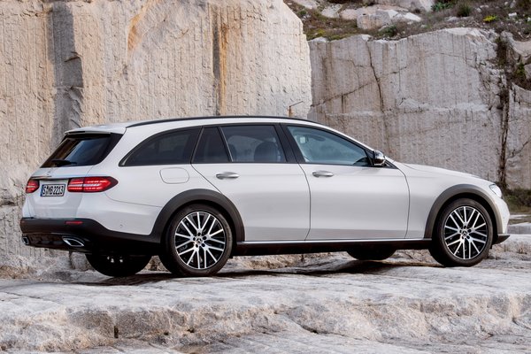 2021 Mercedes-Benz E-Class wagon E 450 4MATIC All-Terrain