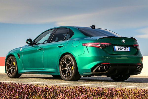 2021 Alfa Romeo Giulia Quadrifoglio