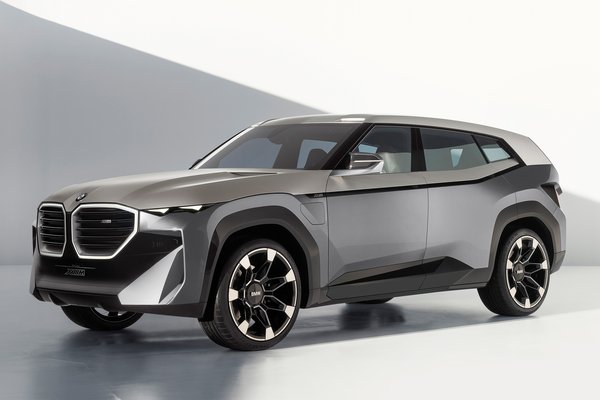 2021 BMW Concept XM