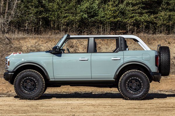 2021 Ford Bronco 4d