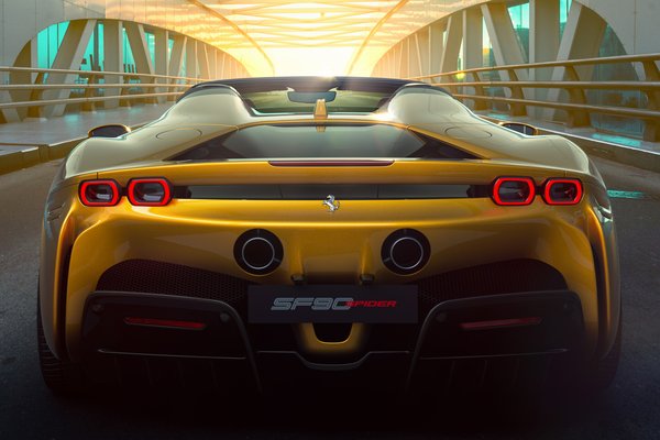 2021 Ferrari SF90 Spider