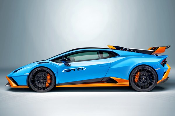 2021 Lamborghini Huracan STO