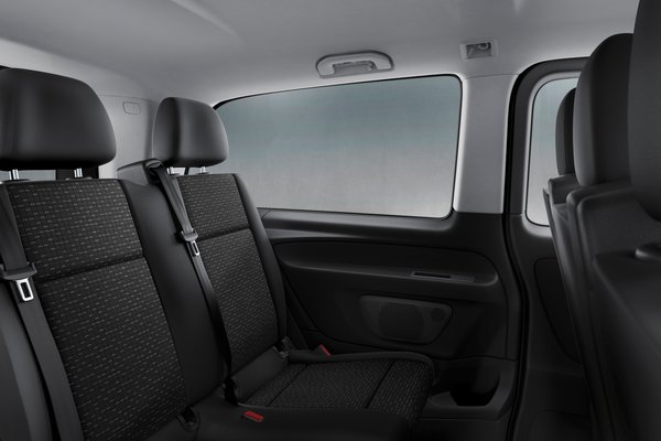 2021 Mercedes-Benz Metris passenger van Interior