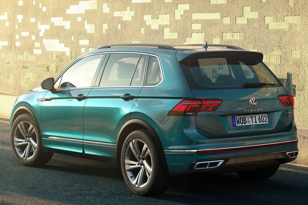 2021 Volkswagen Tiguan (European SWB model)