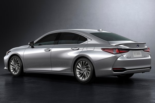 2022 Lexus ES 300h