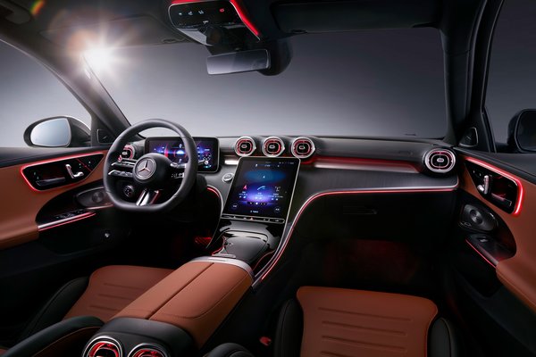 2022 Mercedes-Benz C-Class LWB Interior