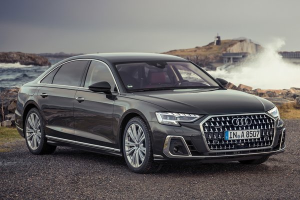 2025 Audi A8