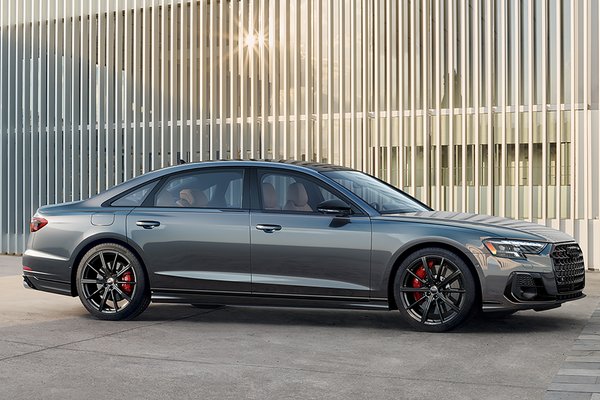 2022 Audi S8