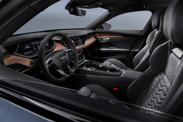 2022 Audi e-tron GT Interior