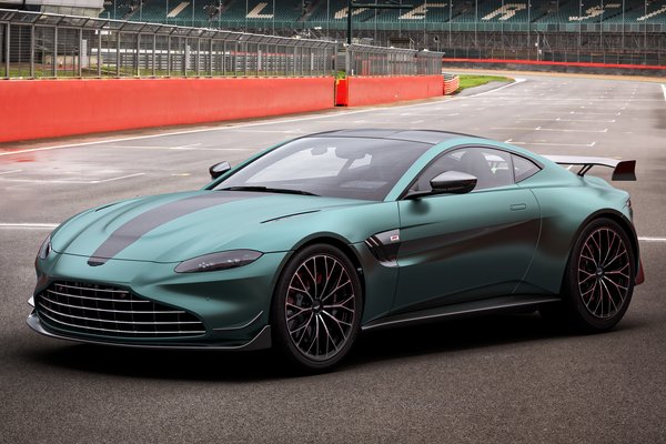 2022 Aston Martin Vantage F1 Edition