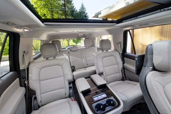 2022 Lincoln Navigator Interior