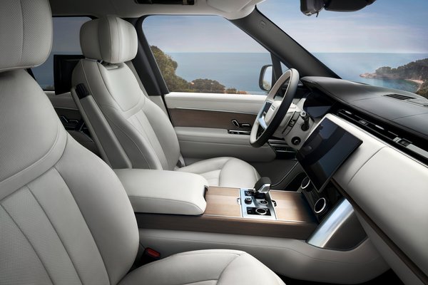 2022 Land Rover Range Rover Interior